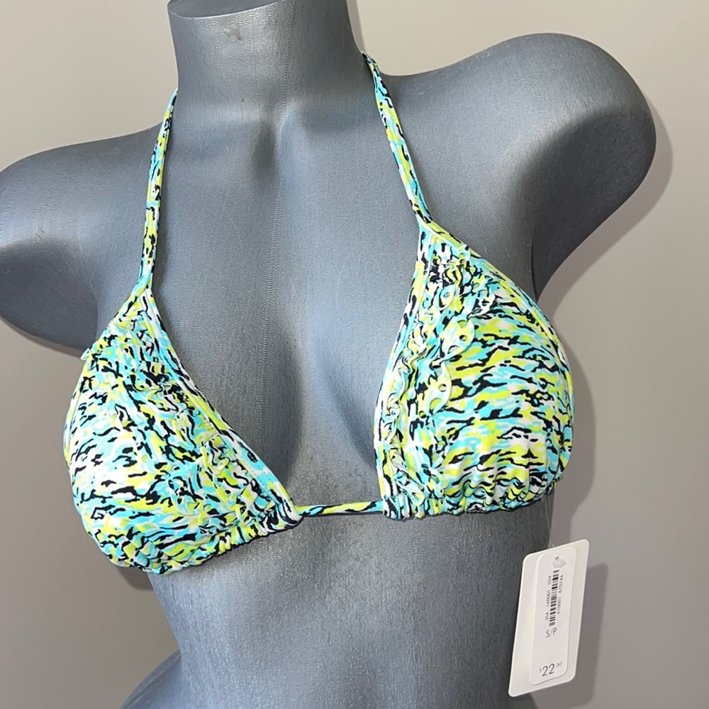 La Senza woman’s ruffled printed bikini top size S/P